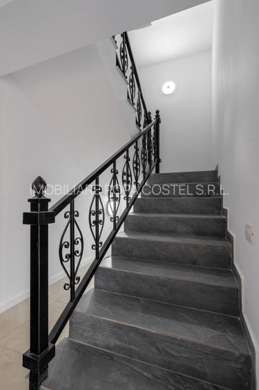 Otopeni central - Calea Bucurestilor (DN1) vila P+2 cu 7 camere 6 bai, parcare