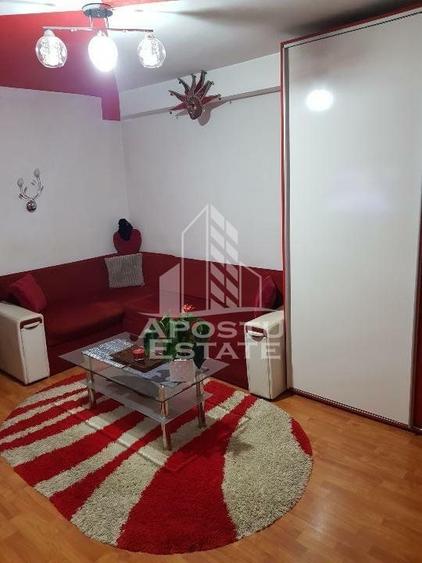 Apartament  cu 2 camere, decomandat, situat in  zona Iosefin