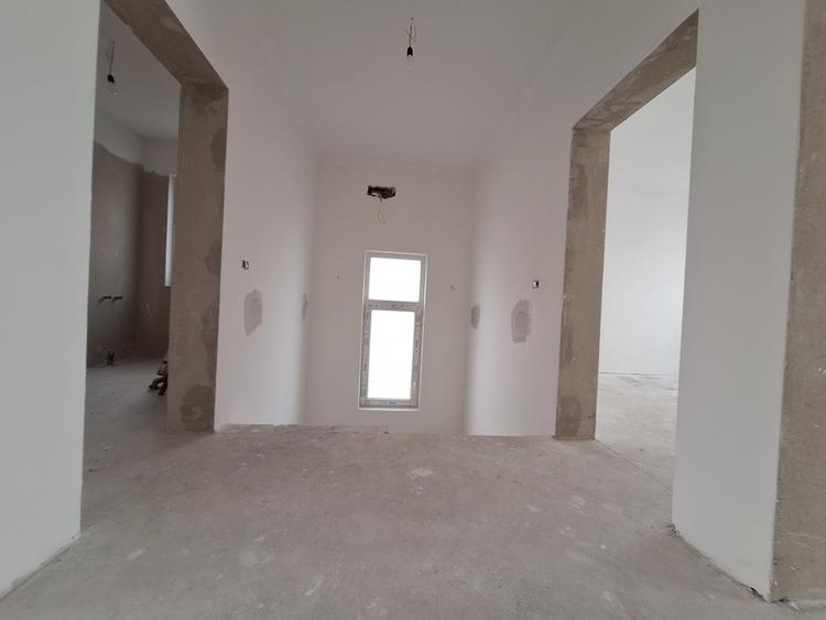 Duplex cu 5 camere, 3 bai - izolat fonic - Sacalaz
