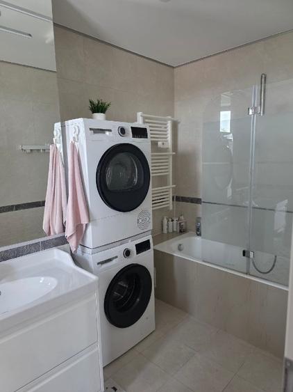 Apartament premium de familie | Terasă spectaculoasă | Piscină | Loc de parcare