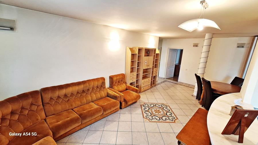 Centrul Civic, apartament cu 4 camere, 85mp utili, 175000 euro