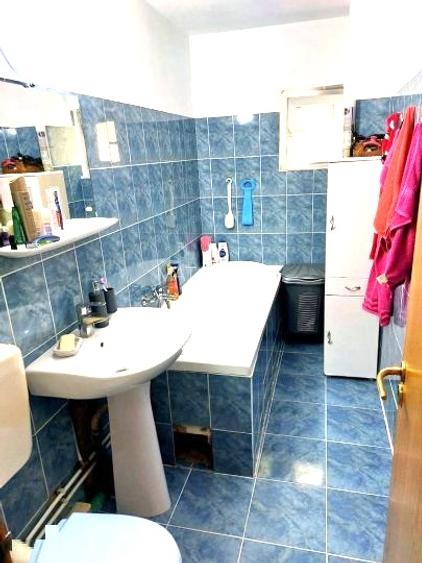 APARTAMENT 1 /8 BL 1991 78 MP APROPRIERE SCOALA 81 METROU VEDERE MIXTA HOL H
