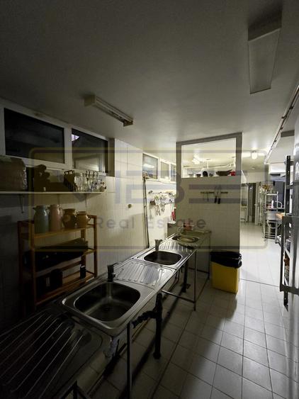 Spatiu restaurant/ evenimente – Copou- complet echipat/ amenajat - 1000mp+