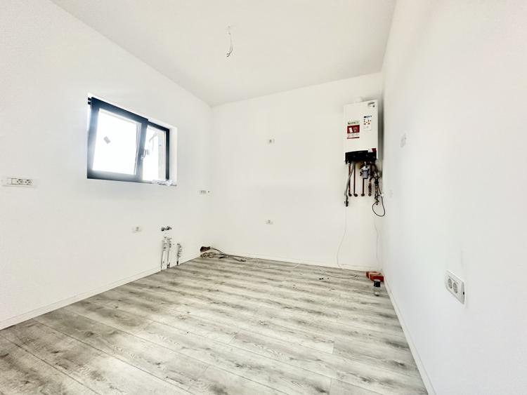 Duplex modern - 3 camere - Teren 333 mp - Mosnita Noua