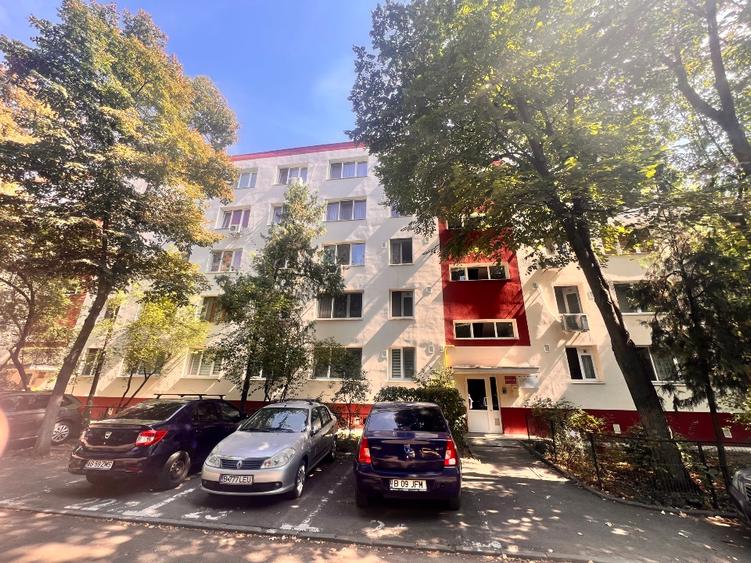 Apartament 3 camere | Piața Reșița | Bloc reabilitat | Boxă 20 mp |