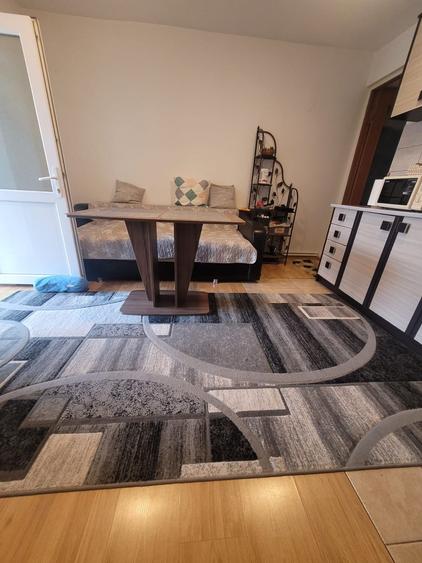 Valu lui Traian -casa 3 camere cu teren 300 mp -gaze la poarta 72500 euro