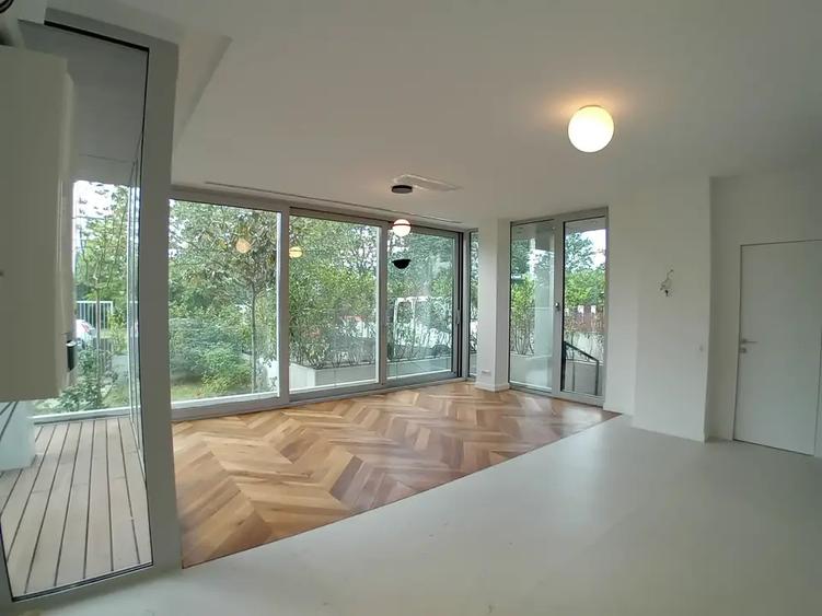 Parter cu terasă de 27 mp langa  Lac Băneasa, 3 camere