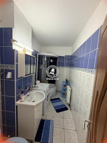 Apartament cu 3 camere decomandat Dacia 2 bai et 3/4.