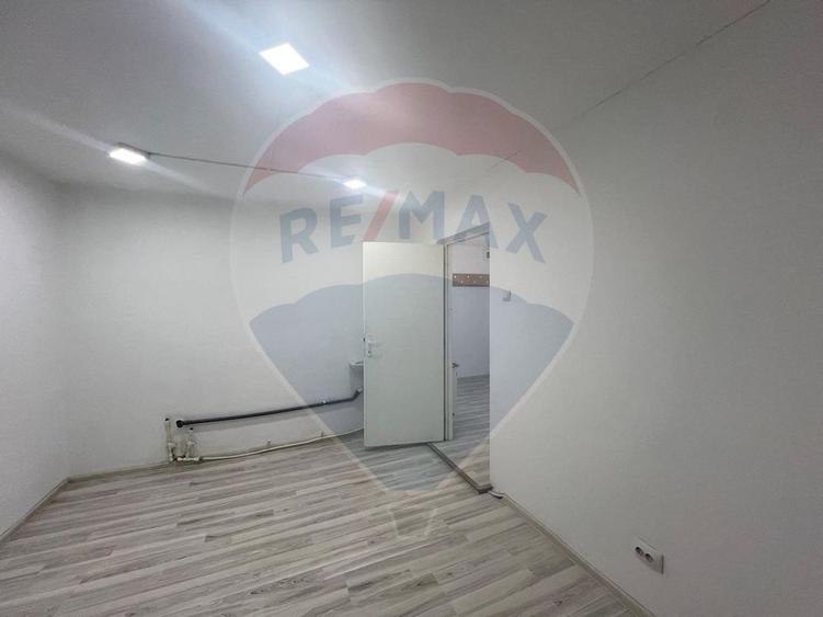 Spațiu comercial de 60mp b dul Independentei