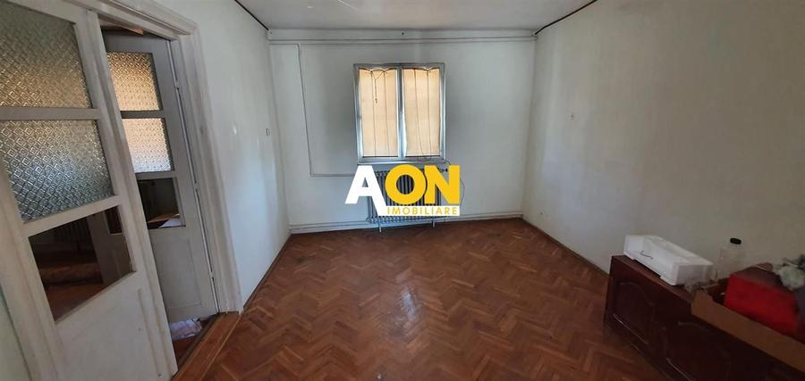 Apartament la casa, 4 camere, 114 mp si teren 228 mp teren