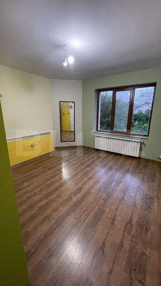 Vila de vanzare, 500 mp, teren 1000 mp, zona Stefanesti