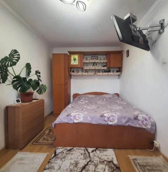 Vânzare apartament 2 camere zona Km 4-5 mobilat utilat 40 mp