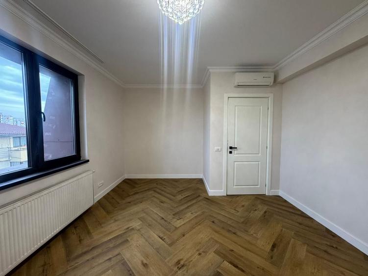 3 Camere|| Domenii - Bloc Boutique Nou