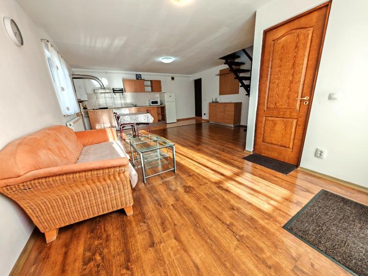 Apartament 3 camere 70m la mansardă, Valea Aurie