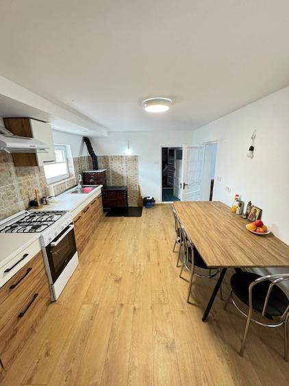 Casa renovata cu 1.052 mp teren, SASCUT(Targusor), jud. Bacau