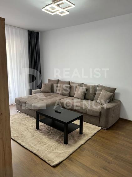 Vânzare, apartament 2 camere, zona Titan