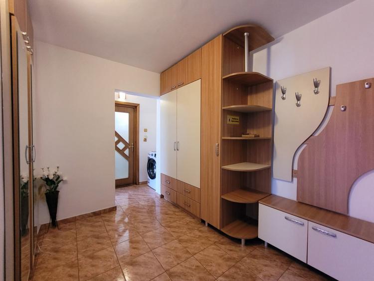 Apartament 2 camere decomandate, centrală pe gaz, DR-uri- INEL I