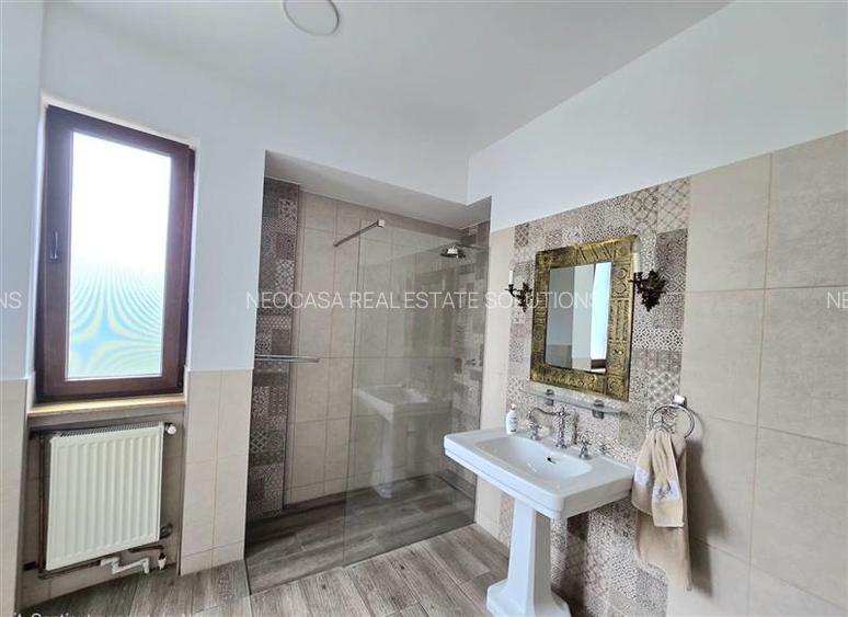 Eleganta interbelica : Apartament cu 6 camere si terasa, ideal pentru birouri sa - 13