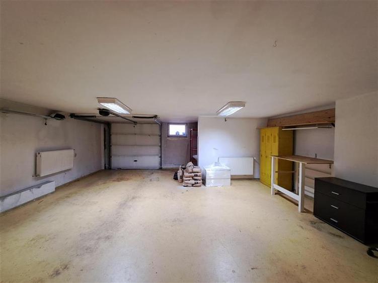 Casa Insiruita, 320 mp utili, situata in cartierul Buna Ziua!