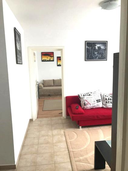 Apartament 3 camere 70mp zona Centrala etaj 1 finisat mobilat 99.000eur neg