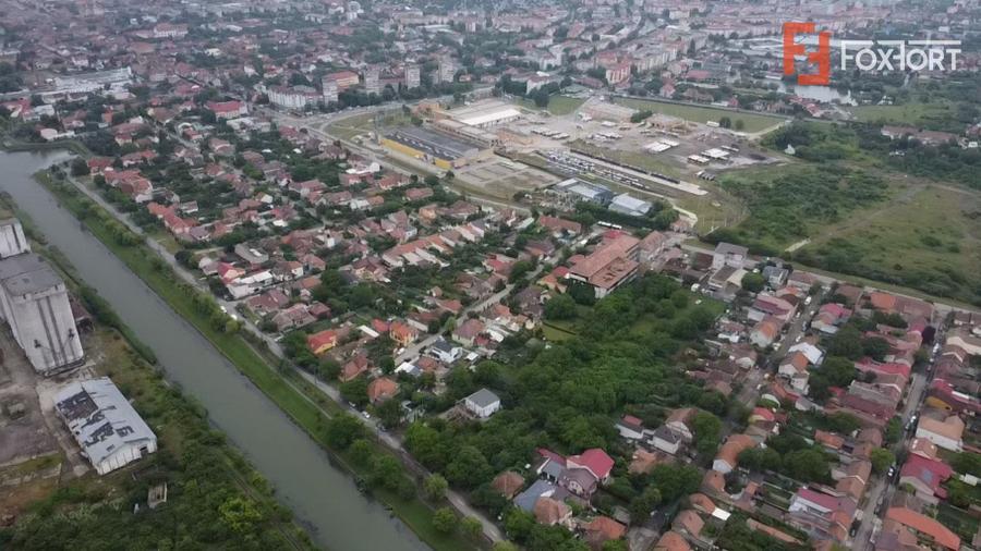 Cladire productie Parter + 3 niveluri, teren intravilan 9738 mp in Timisoara
