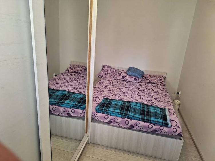 Vand apartament 2 camere, renovat complet, Aleea Savinesti, Tg. Mures