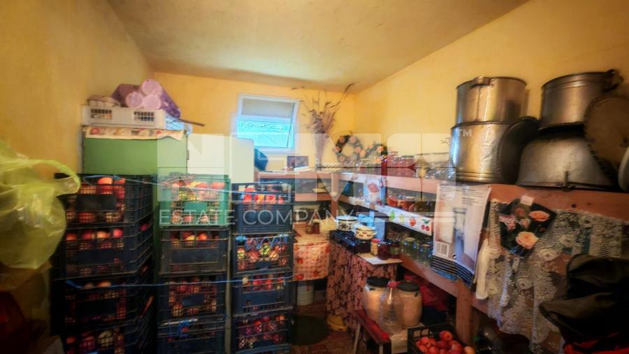 Vilă 5 camere | 200 mp utili | Teren 4.361 mp | Demisol + Mansardă