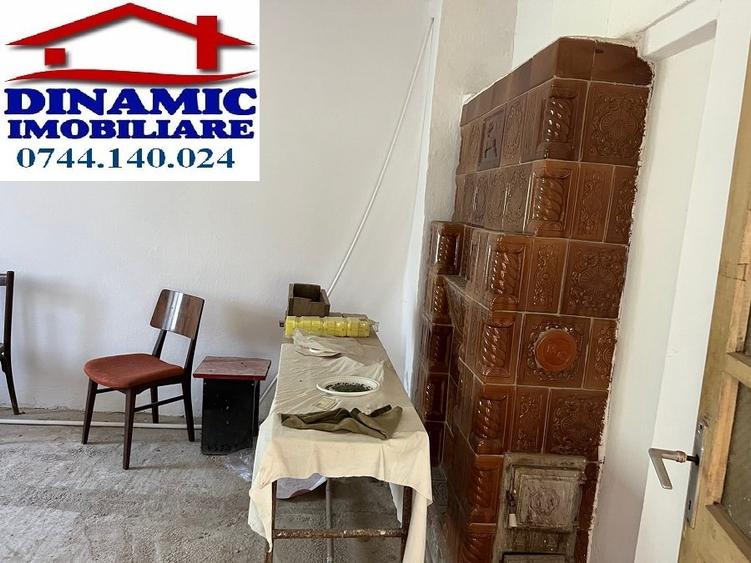 Casă + Hală cu 620 mp teren, Str. Izvoare. Preț 65000 eur/ pachet