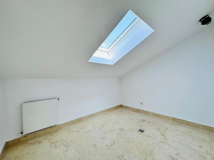 OXFORD GARDENS - VILA 7 dormitoare + PISCINA  || renovata