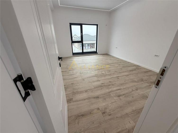 <Casa individuala cu finisaje de lux> 4 camere 3 bai + dressing teren 540mp