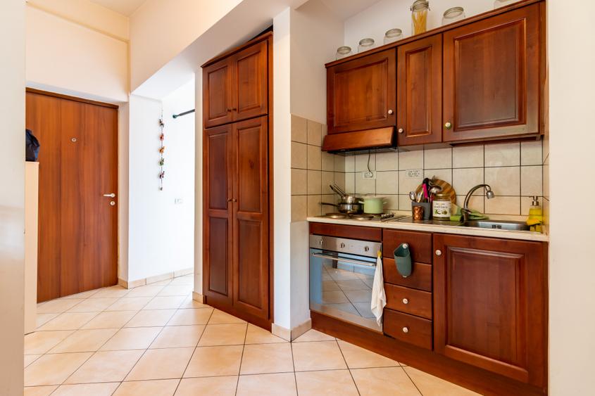 Com0%| Cladire multifunctionala Unirii– Hotel Piri | 9 studiouri independente