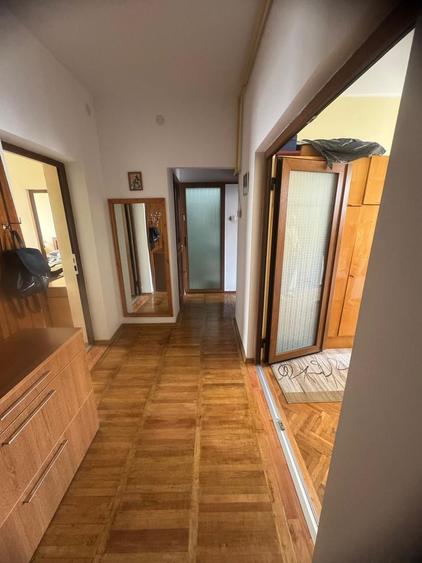 Apartament 3 camere zona Peninsulara