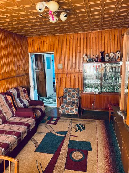Apartament cu 3 camere – Zona Bulevard / Aleea Arcului, Botoșani | Etaj 4/4