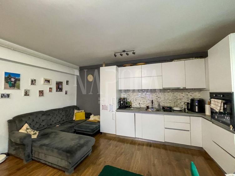 Apartament 3 camere de vanzare in Floresti