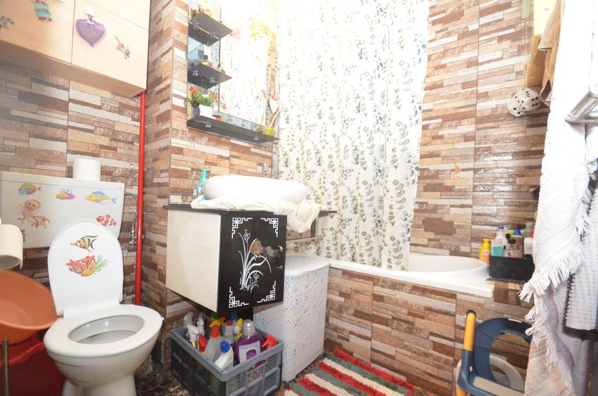 Apartament decomandat, mobilat si utilat  cu centrala