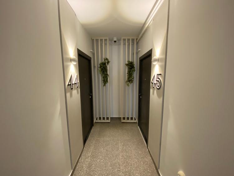 Apartament cu 2 camere complet mobilat si utilat modern.