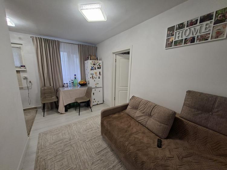 Apartament 2 camere, zona Podul de Piatra