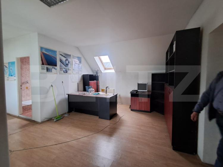 Proprietate de vanzare, 240 mp, teren 4500 mp, zona Depozite