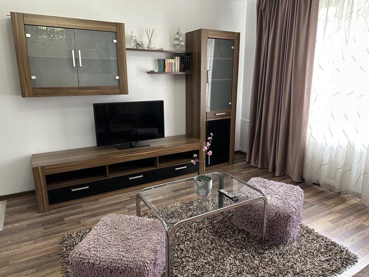 Apartament 2 camere Calea Victoriei, langa Ateneu, mobilat modern, bloc solid