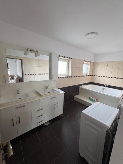 Apartament cu 3 camere, de inchiriat, in Dumbravita