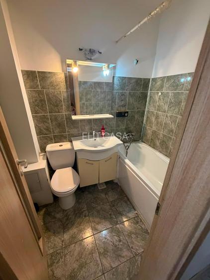 Apartament cu 1 camera decomandat, zona Nicolina - 5