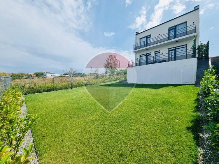 De închiriat casă cu 5 camere, în zona Dealuri Oradea