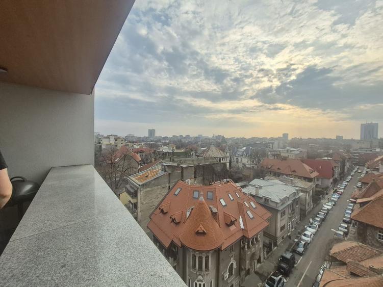 Apartament exclusivist 3 camere cu terasa si parcare | Dacia - Icoanei