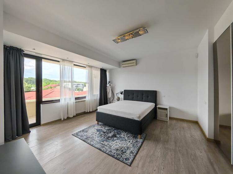 Apartament foarte spațios lângă Pădurea Băneasa | Spații de depozitare | Parcare
