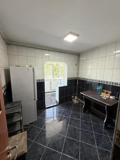 Apartament 3 camere, decomandat