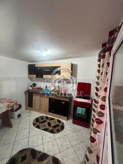 Casa si teren in comuna Mihailesti SC=100mp teren=820mp Pret: 28.000 neg. - 12