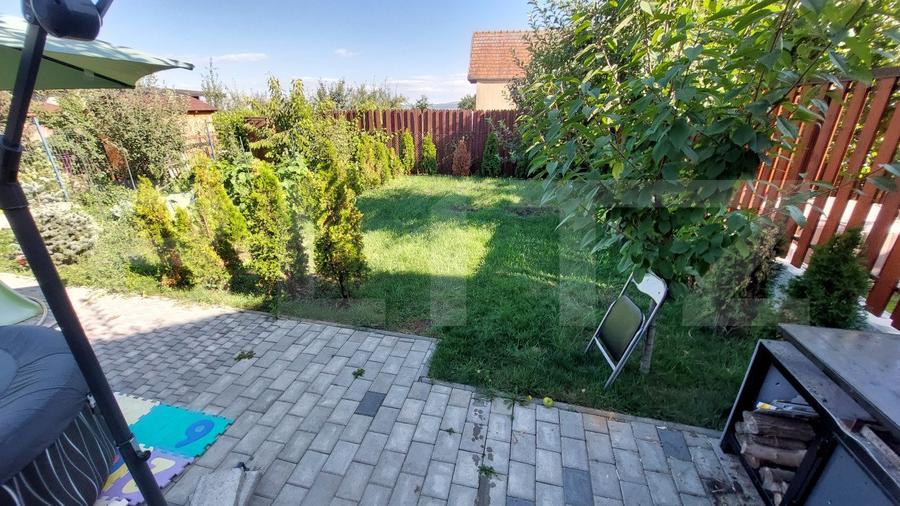 Casă individuală, 2 camere, 490 mp teren, zona străzii Maramureșului