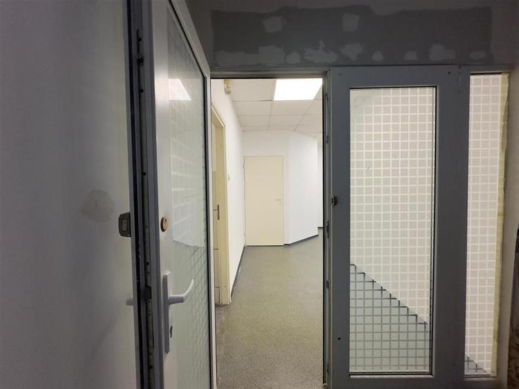 Spatii birouri negociabile, langa Silk, str. Islaz, de la 10mp la 50mp