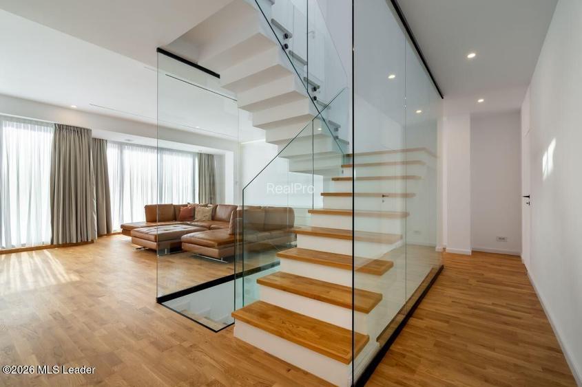 Iancu Nicolae - Vila high-end pe malul lacului, Gradina cu Ponton - 5