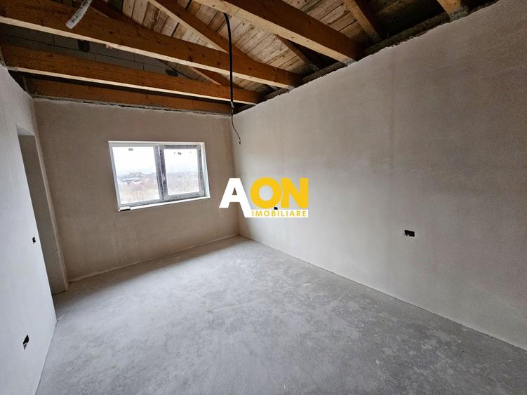 Casa semifinisata, 4 camere, 3 bai, 339 mp teren, zona Valea Popii